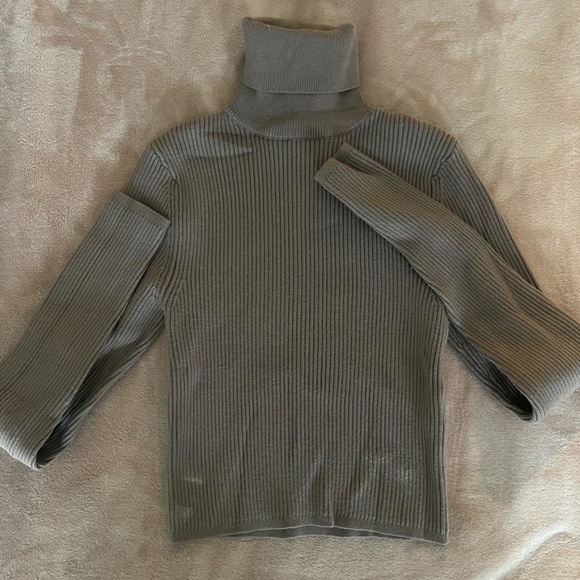 ZARA Ribbed turtleneck - Picture 2 of 2